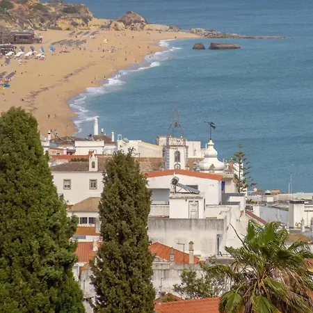 Ocean Glimpse Apartamento *