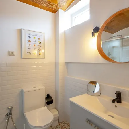 Ocean Glimpse Albufeira