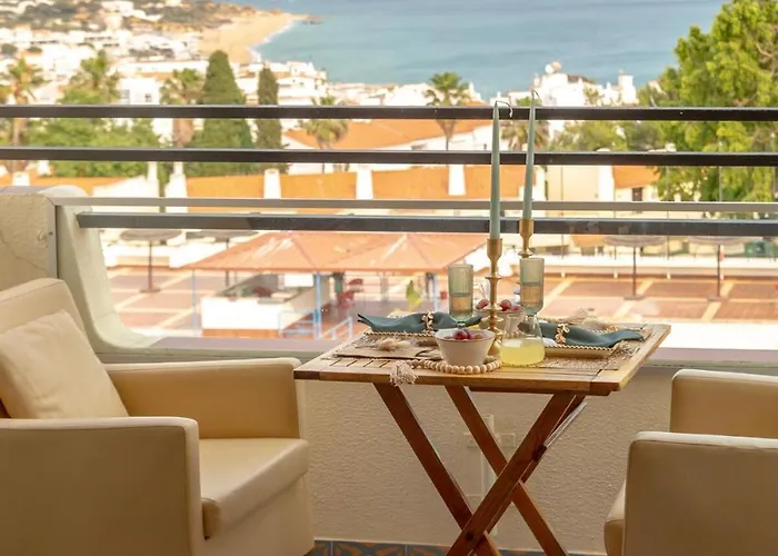 Ocean Glimpse 公寓