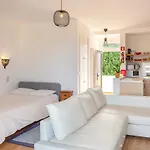 Ocean Glimpse Apartman *