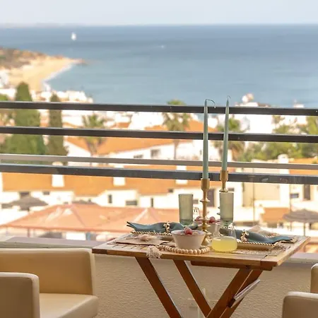 Ocean Glimpse Апартаменты Албуфейра